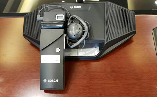 同傳設(shè)備租賃怎么收費？同傳設(shè)備租賃收費標(biāo)準(zhǔn)